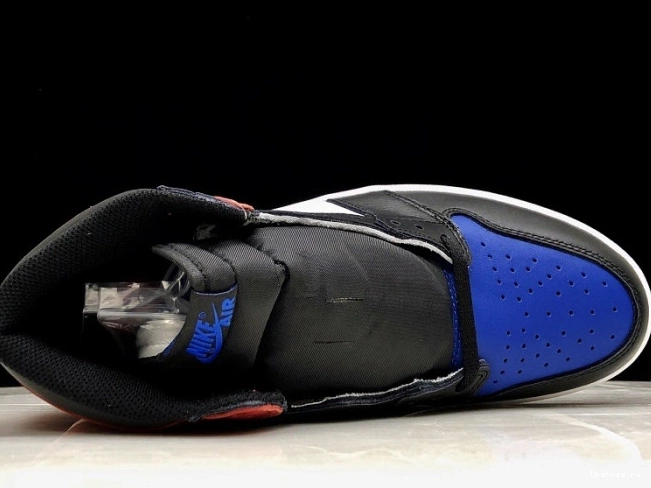 555088-026 Three 1 Jordan Air Top 0314